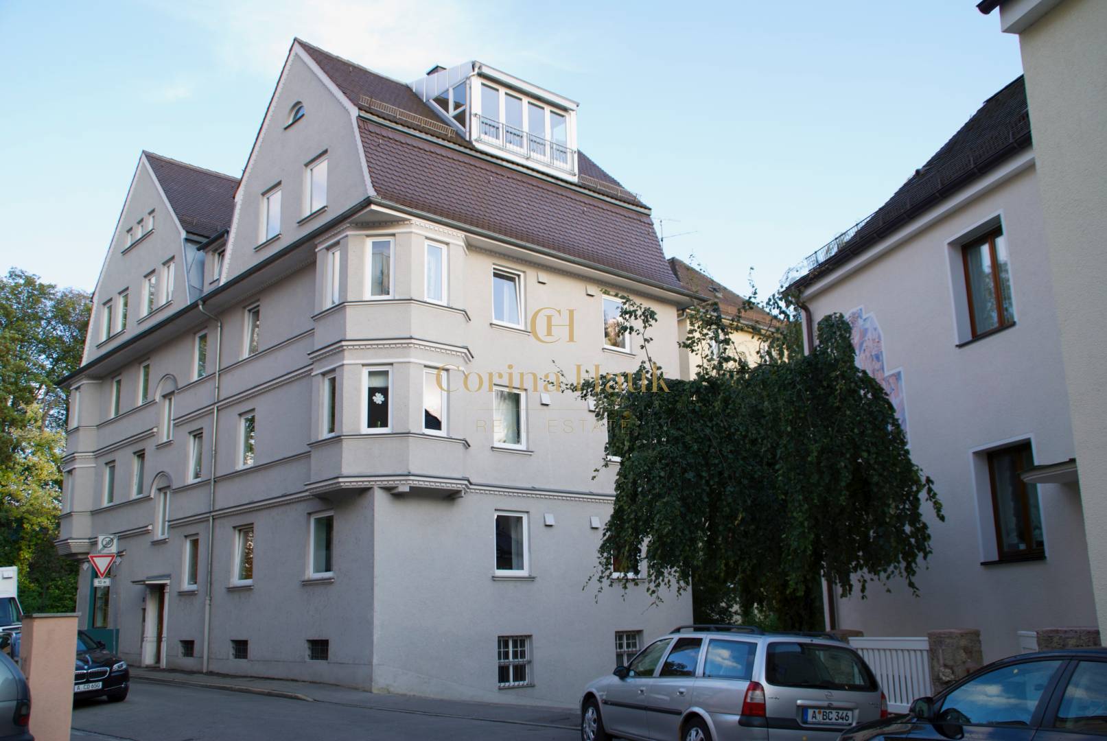 Augsburg | Traumhafte 4 ZKB mit Balkon im wunderschönen Thelottviertel
